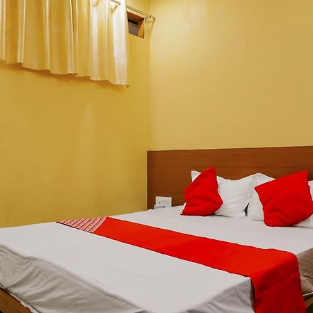 Oyo Hotel Shree Krishna Inn Rooms Surat Exterior foto